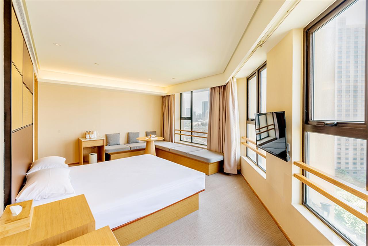 Ji Hotel Shanghai Hongqiao Transport Hub Linkong Zone Bagian luar foto