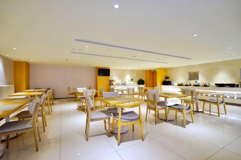 Ji Hotel Shanghai Hongqiao Transport Hub Linkong Zone Bagian luar foto